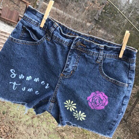 Upcycled Cato Denim Cutoff Jean Shorts, Painted Summertime Fringy, 8 Petite - Picture 8 of 8